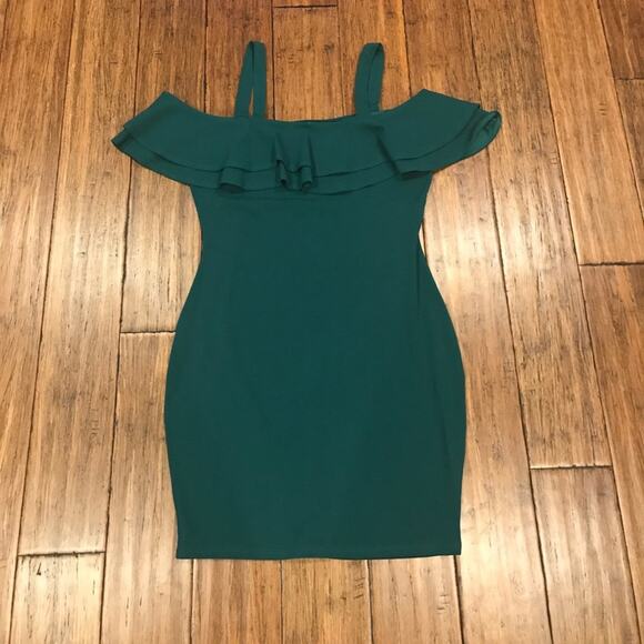 Off Shoulder Dress Green Ruffle - Picture 4 of 7